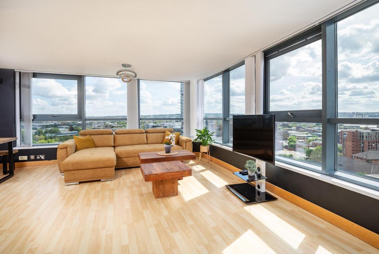 Leeds Most Stunning Penthouse! - Sleeps 8 Apartman Kültér fotó