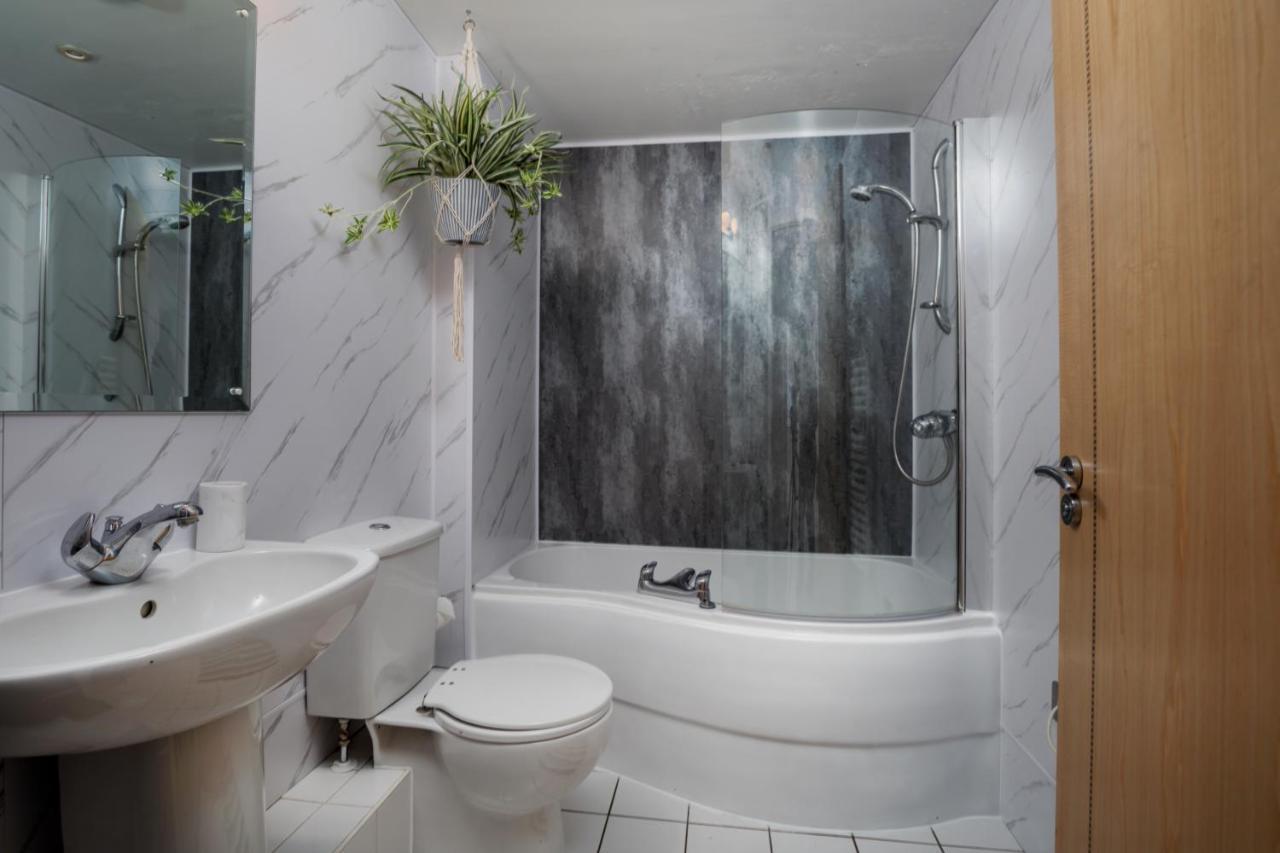 Leeds Most Stunning Penthouse! - Sleeps 8 Apartman Kültér fotó